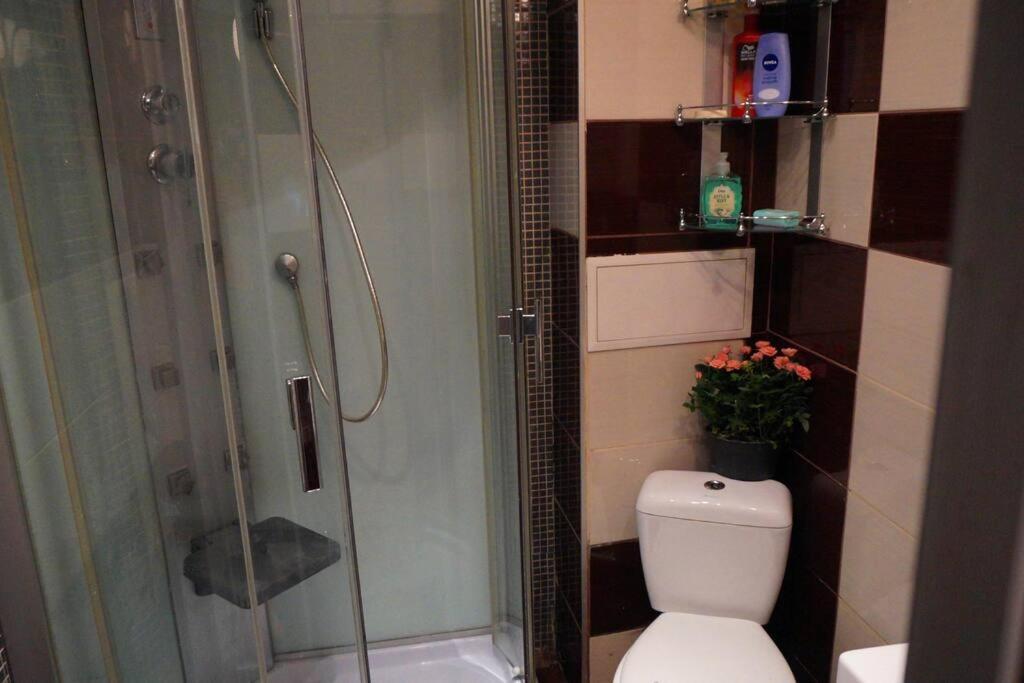 Sofia Zen - On Metro, Ultra Fast Wi-Fi Apartment Luaran gambar