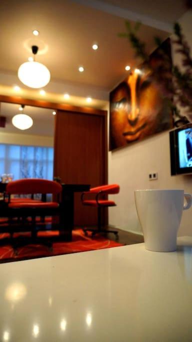Sofia Zen - On Metro, Ultra Fast Wi-Fi Apartment Luaran gambar
